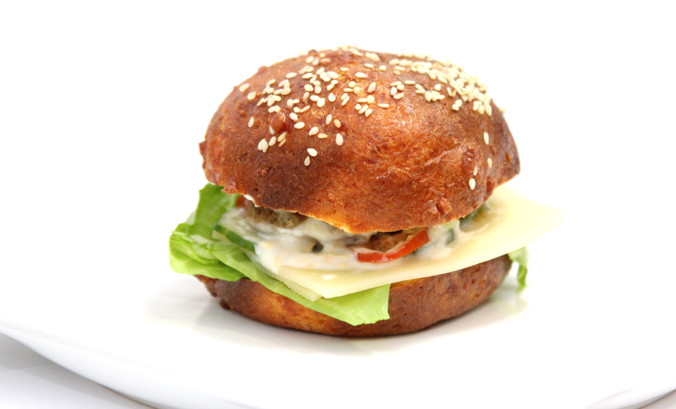 Keto hamburger s hovädzím mäsom na zeleninovom základe