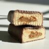 Proteínová tyčinka s náplňou 60g príchuť: karamel a arašidy od Fit Win - Image 2