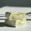 Proteínová tyčinka s náplňou 60g príchuť: Pistácia&krém od Fit Win - Image 2
